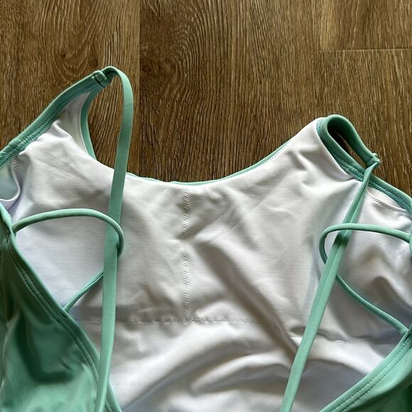 Venus Eyelet One-Piece Bathing Suit Blue Endeavor Pearl White Size 8 - Picture 6 of 6